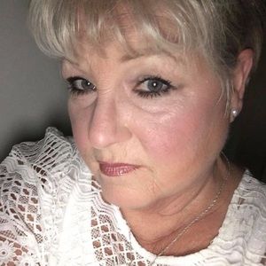 Meet your Posher, Darlene